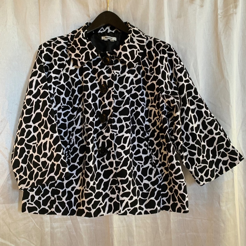 Appraisal Trapeze Jacket Giraffe Print Button-down with Pockets - Size XL